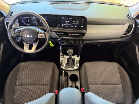 Used 2026 Kia Seltos LX FWD image 20