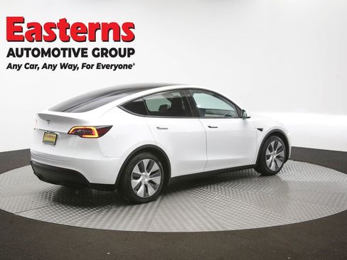 Used 2022 Tesla Model Y Long Range AWD/4WD image 36