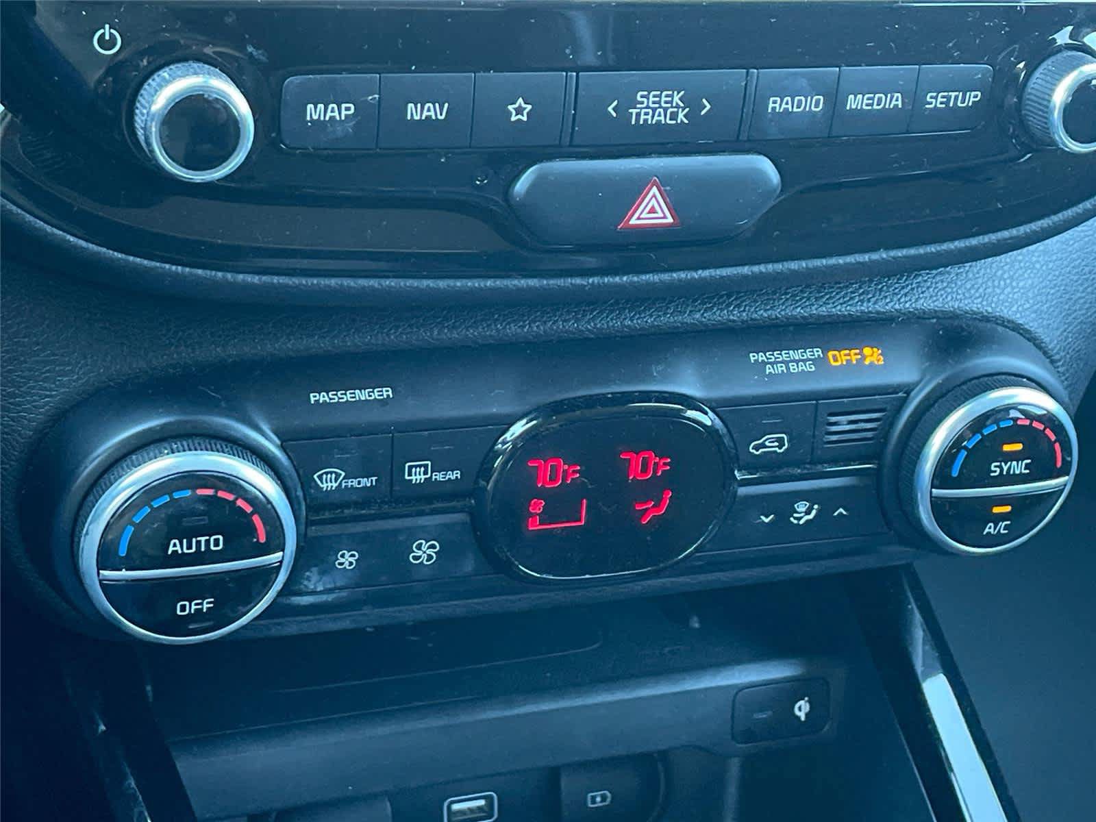 Used 2020 Kia Soul EX w/ Option Group 015 FWD image 17