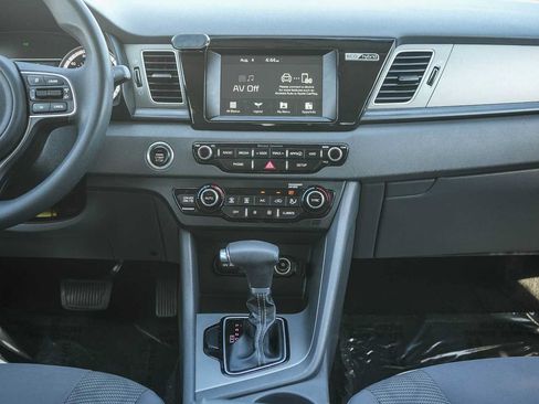 Used 2019 Kia Niro LX FWD image 13