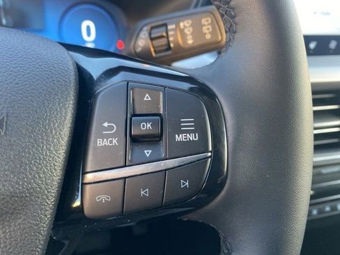 Used 2025 Ford Escape Platinum AWD/4WD image 10
