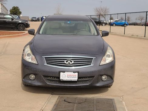 Used 2013 INFINITI G37 x w/ Premium Pkg image 5