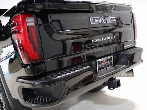 Used 2024 GMC Sierra 3500 Denali Ultimate image 37