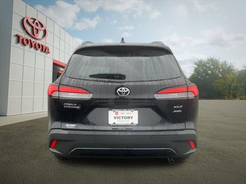 New 2026 Toyota Corolla Cross XLE image 4