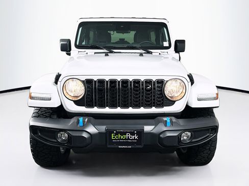 Used 2024 Jeep Wrangler Sport S w/ Convenience Group image 2