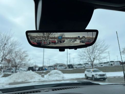 Used 2024 Chevrolet Silverado 2500 ZR2 w/ Technology Package image 36