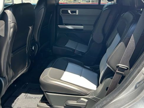 Certified 2023 Ford Explorer XLT w/ Equipment Group 202A RWD image 9