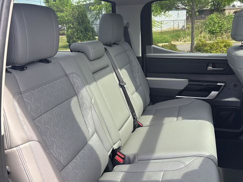 Used 2022 Toyota Tundra Limited AWD/4WD image 17