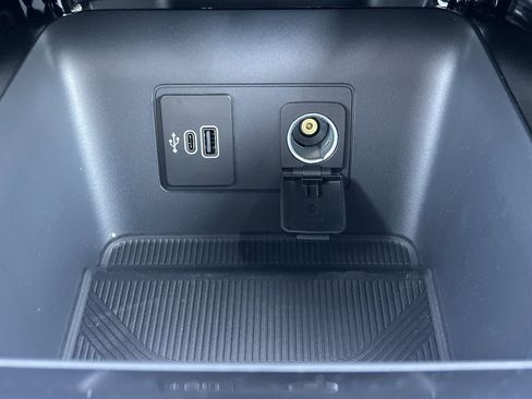 New 2026 Ford Explorer Platinum RWD image 7
