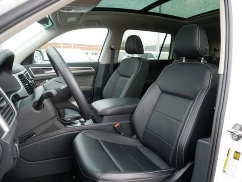 Certified 2023 Volkswagen Atlas SE w/ Panoramic Sunroof Package image 15