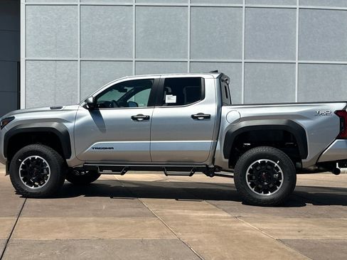New 2026 Toyota Tacoma TRD Off-Road AWD/4WD image 7