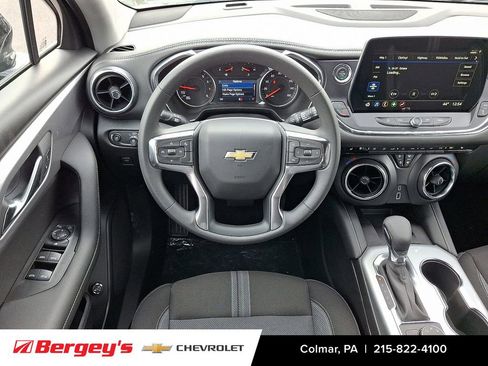 New 2025 Chevrolet Blazer LT w/ Convenience Package image 8