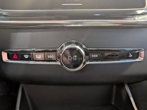 New 2026 Volvo XC90 B6 Ultra w/ Protection Package AWD/4WD image 21