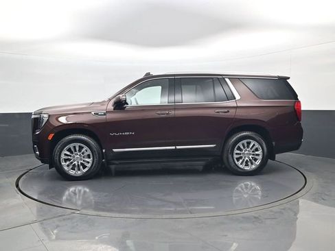 Used 2023 GMC Yukon SLT w/ SLT Luxury Package AWD/4WD image 8