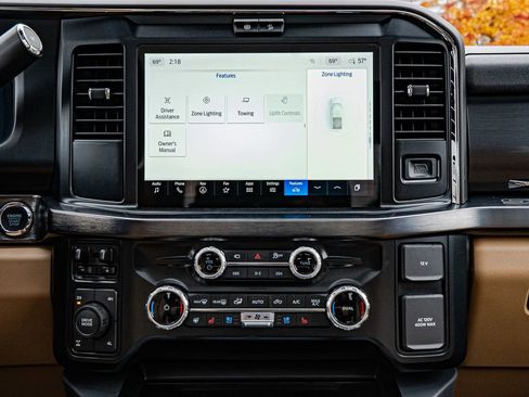 Used 2025 Ford F350 Lariat w/ Black Appearance Package image 15