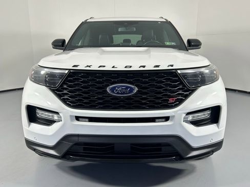 Used 2020 Ford Explorer ST w/ ST Street Pack image 2