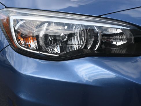 Used 2020 Subaru Crosstrek 2.0i Premium w/ Moonroof Package 2 image 11