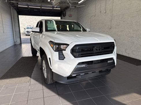 New 2025 Toyota Tacoma SR5 image 2