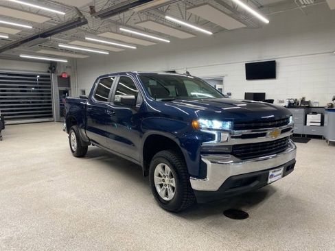 Used 2020 Chevrolet Silverado 1500 LT w/ All-Star Edition image 3