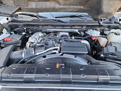 Used 2025 Chevrolet Silverado 2500 Custom w/ Custom Value Package image 40