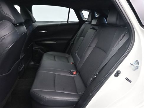 Used 2021 Toyota Venza Limited w/ Advanced Technology Package image 14