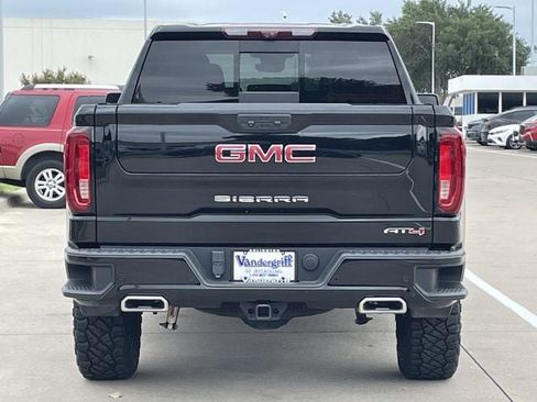 Used 2023 GMC Sierra 1500 AT4 w/ AT4 Premium Package AWD/4WD image 6