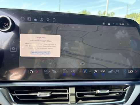 New 2026 Chevrolet Equinox EV LT image 28