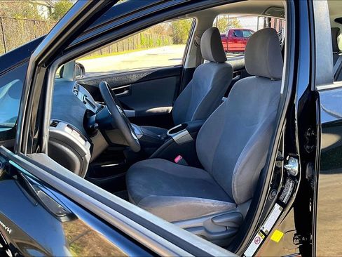 Used 2013 Toyota Prius One image 30