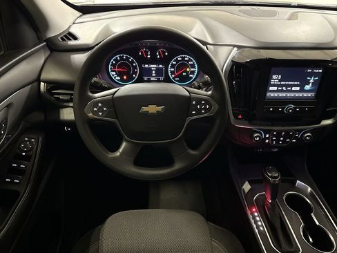 Used 2019 Chevrolet Traverse LS FWD image 11