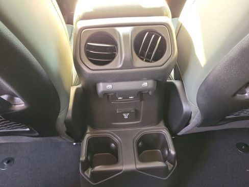 New 2026 Jeep Gladiator Mojave image 9