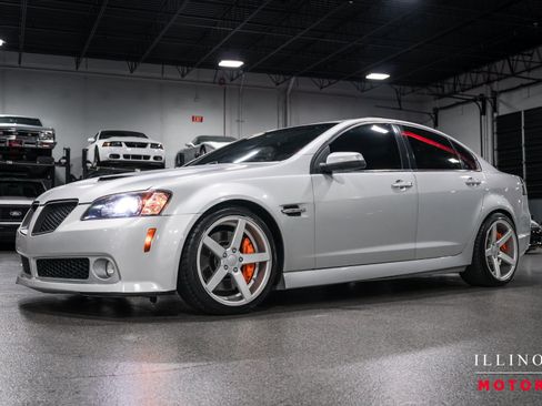 Used 2009 Pontiac G8 GT w/ Premium Package RWD image 1