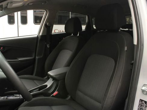 Used 2022 Hyundai Kona SEL image 15