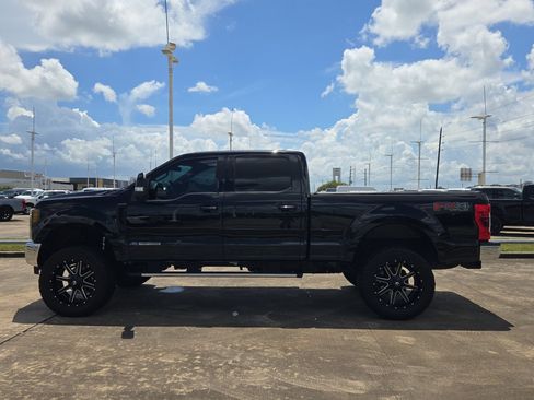 Used 2017 Ford F250 Lariat w/ Lariat Ultimate Package AWD/4WD image 7