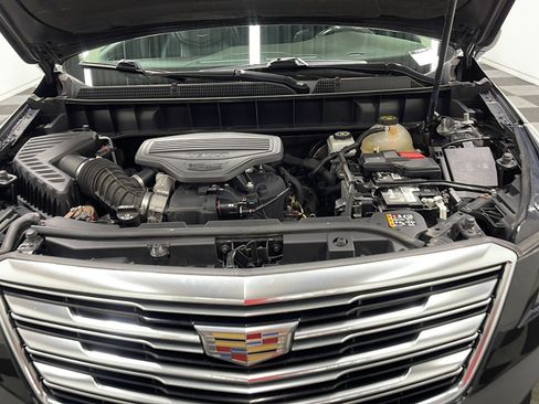 Used 2018 Cadillac XT5 Luxury w/ Driver Awareness Package FWD image 27