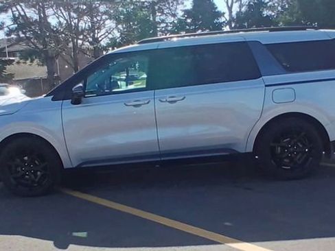 New 2026 Kia Carnival SX Prestige FWD image 8