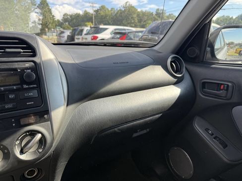 Used 2005 Toyota RAV4 2WD image 22