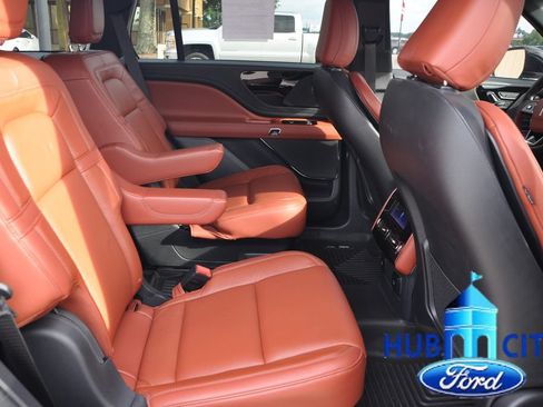 Used 2025 Lincoln Aviator Reserve w/ Illumination Package RWD image 14