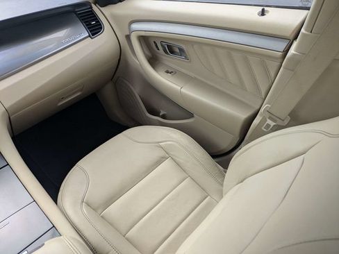 Used 2013 Ford Taurus SEL FWD image 16