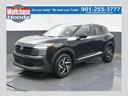 Used 2025 Nissan Kicks SV w/ Charging Package FWD image 1