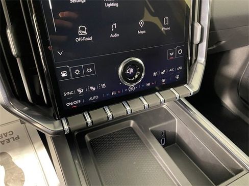 New 2026 GMC Acadia AT4 w/ Luxury Package image 6