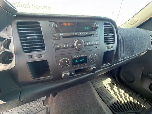 Used 2011 Chevrolet Silverado 1500 LT w/ Regional Value Package RWD image 11