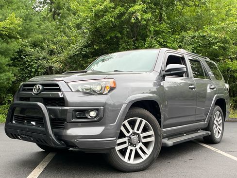 Used 2022 Toyota 4Runner TRD Sport AWD/4WD image 1
