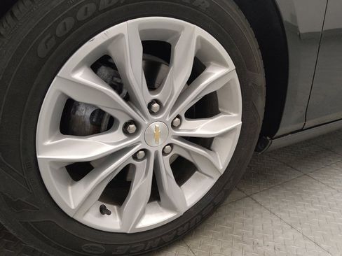 Used 2025 Chevrolet Malibu LT FWD image 31