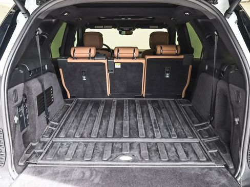 Used 2023 Land Rover Discovery HSE R-Dynamic image 46