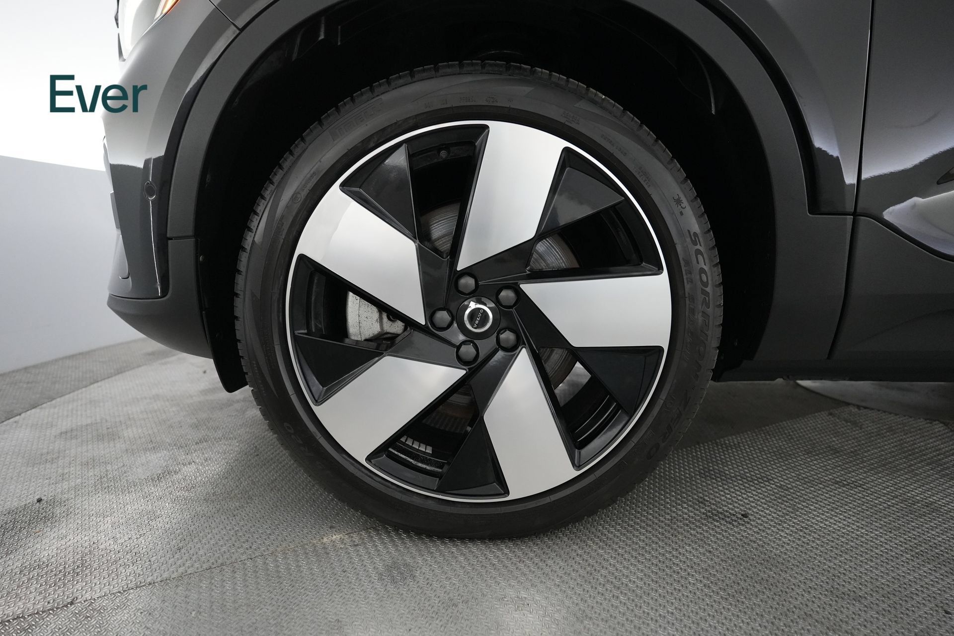 Used 2023 Volvo XC40 Recharge Ultimate AWD/4WD image 19