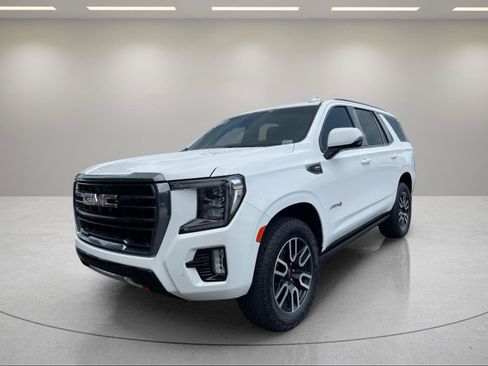 Used 2024 GMC Yukon AT4 w/ Technology Package AWD/4WD image 1