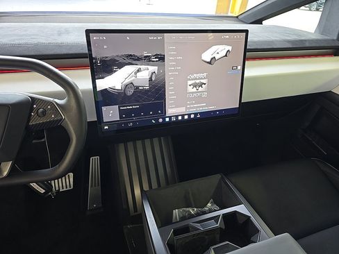Used 2024 Tesla Cybertruck Cyberbeast AWD/4WD image 10