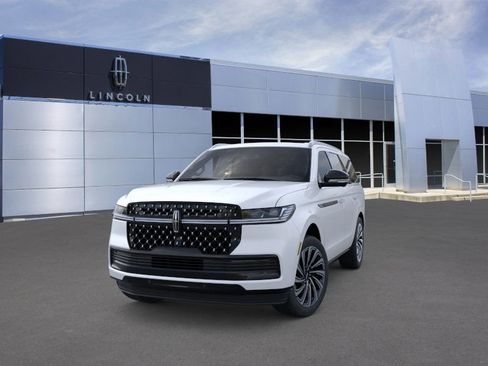 New 2025 Lincoln Navigator Black Label image 2
