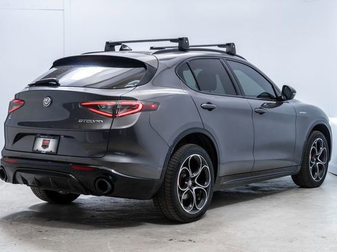 Used 2018 Alfa Romeo Stelvio Ti Sport AWD/4WD image 7