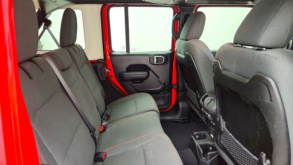Used 2026 Jeep Wrangler Unlimited Rubicon AWD/4WD image 22